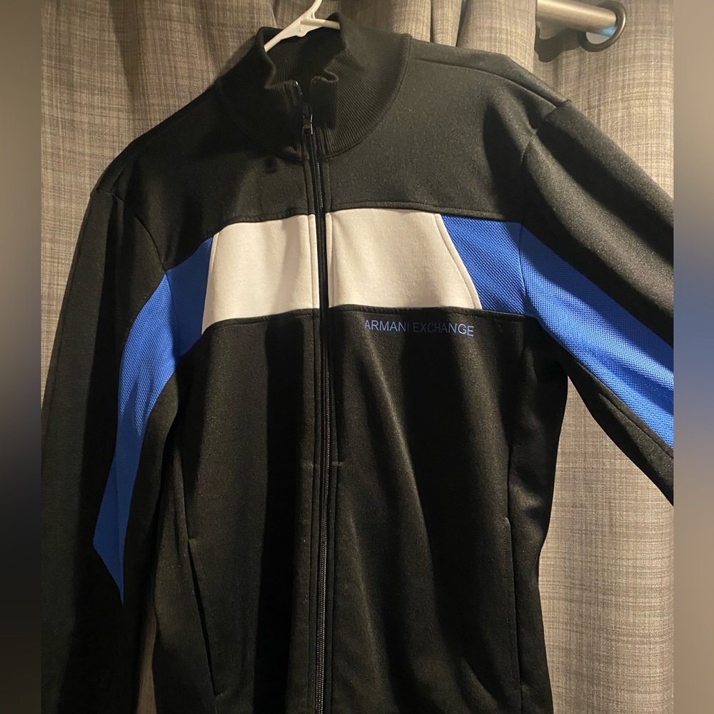 Armani exchange zip up jacket, in great shape.